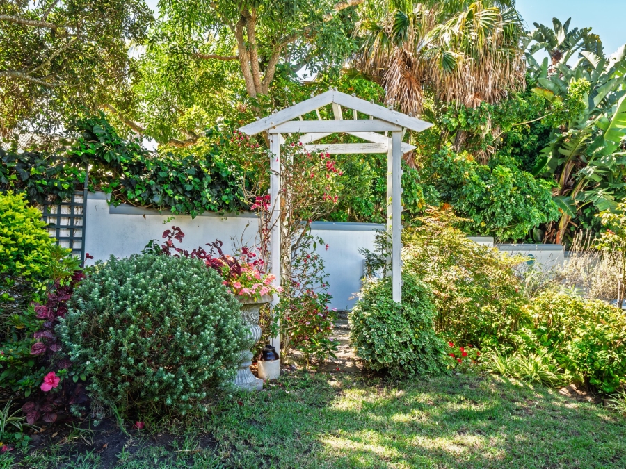 4 Bedroom Property for Sale in Belvidere Estate Western Cape